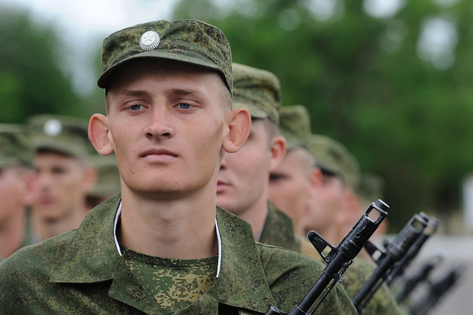 В Минобороны сообщили об отсутствии ограничений на передвижение граждан в России в условиях частичной мобилизации.