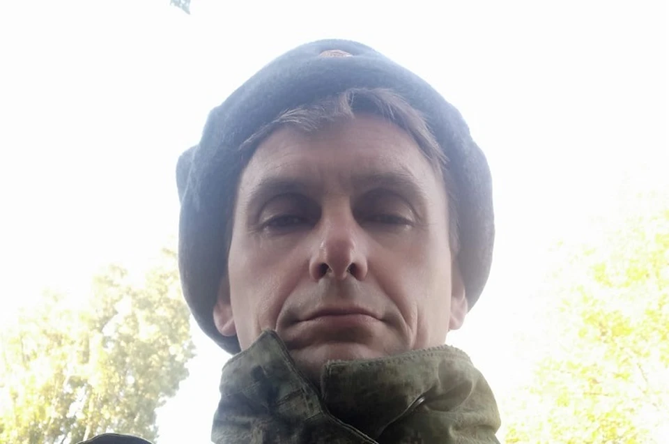 Денис проходил службу 25 лет назад в Казахстане после распада Советского союза. Фото: личный архив семьи
