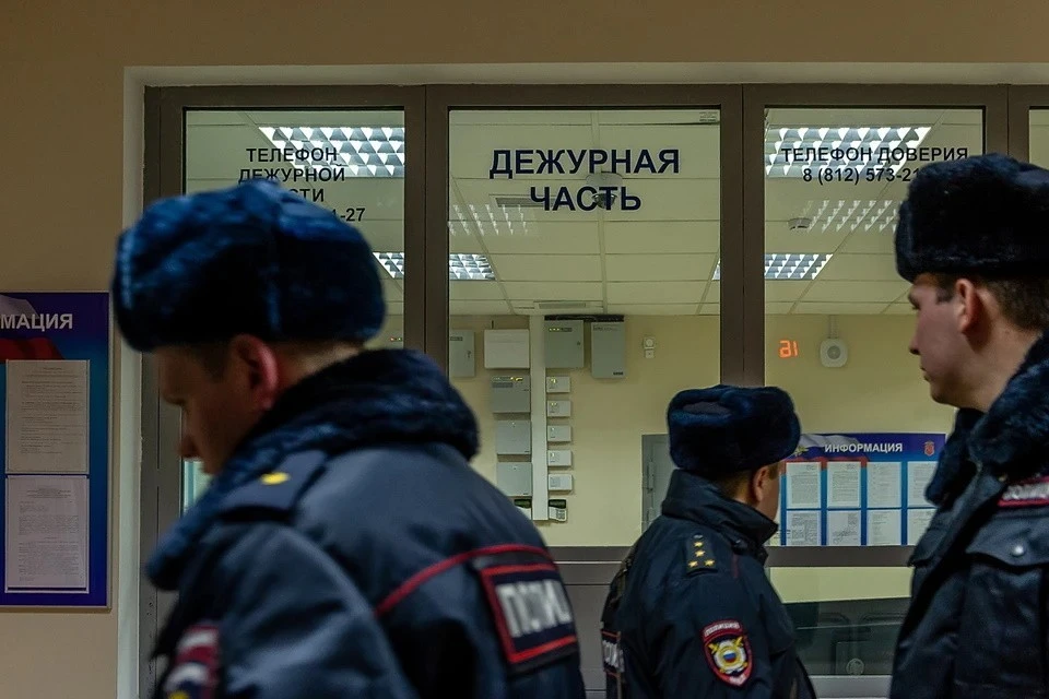 Мужчина надругался над девушкой в туалете массажного салона в Москве-Сити