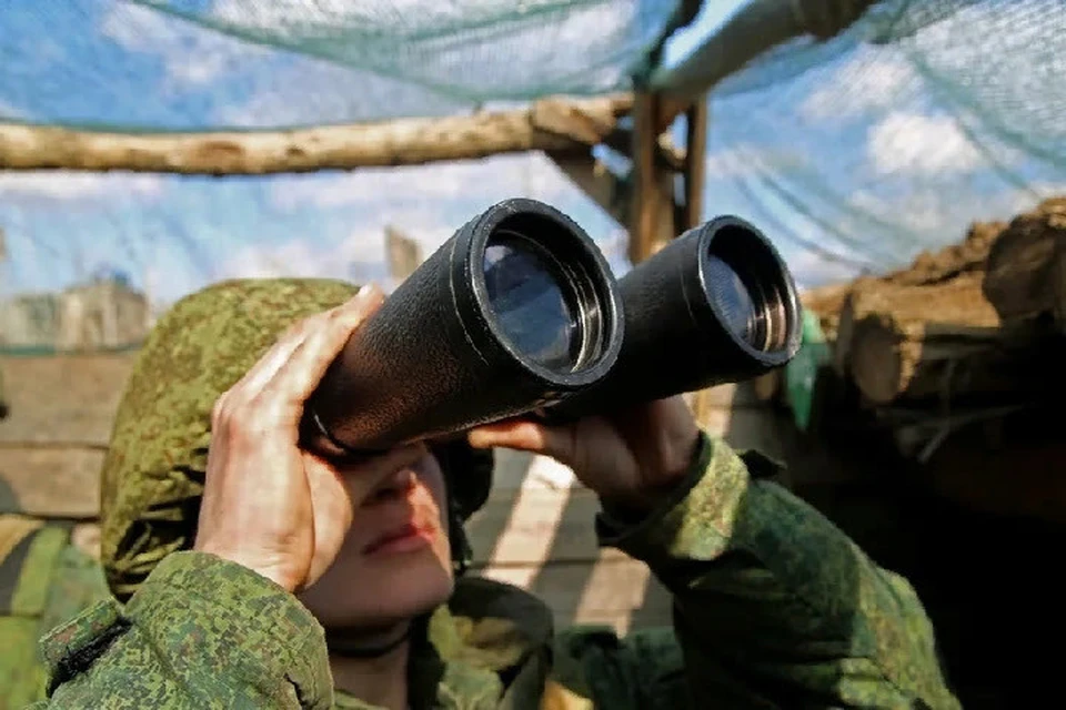 Защитники Донбасса при поддержке российских войск продолжают уничтожать живую силу и технику противника