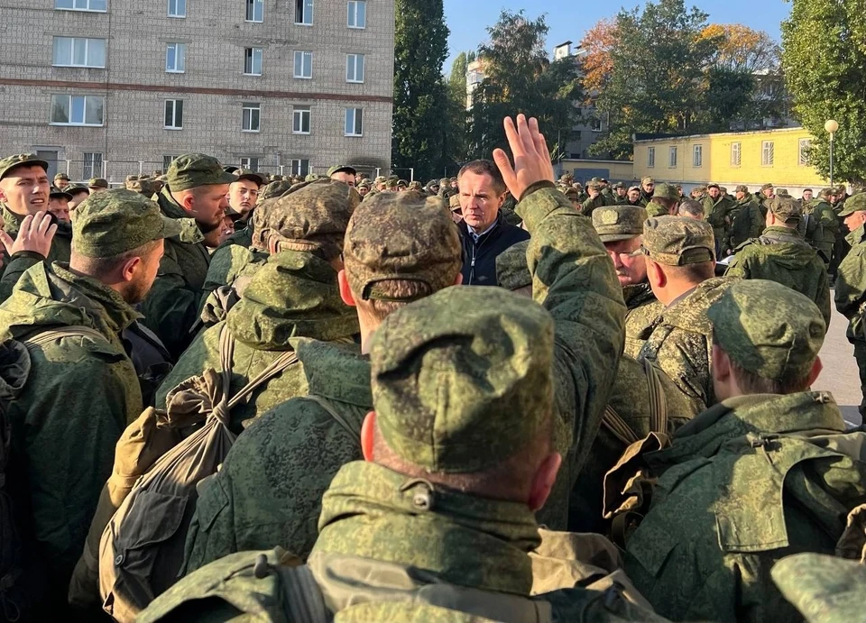 Все данные тщательно проверяются, чтобы деньги дошли без нарушений. Фото: телеграм-канал Вячеслава Гладкова.