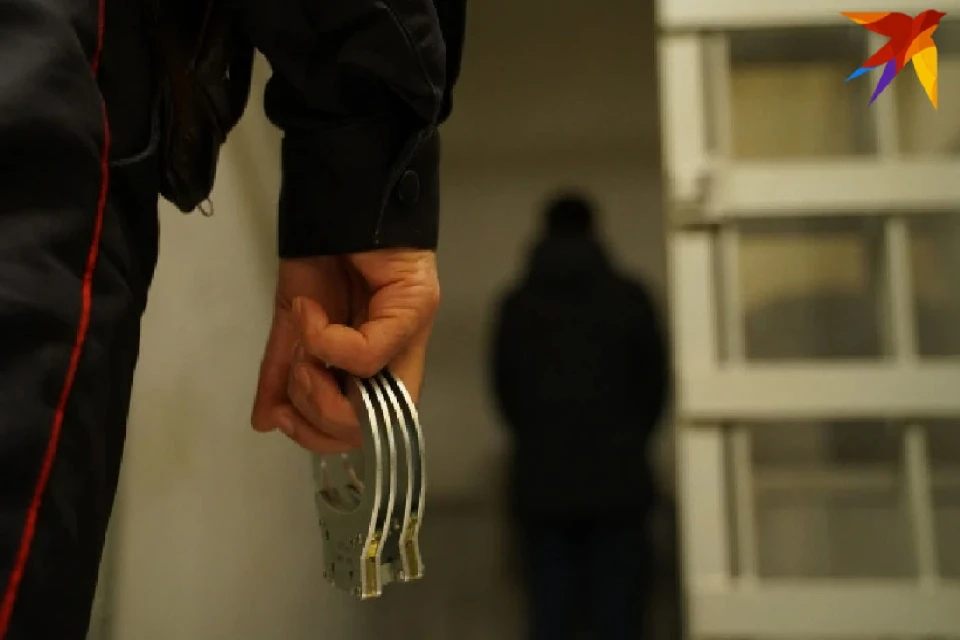 Жителя Полярного поймали, он не успел продать драгоценность.