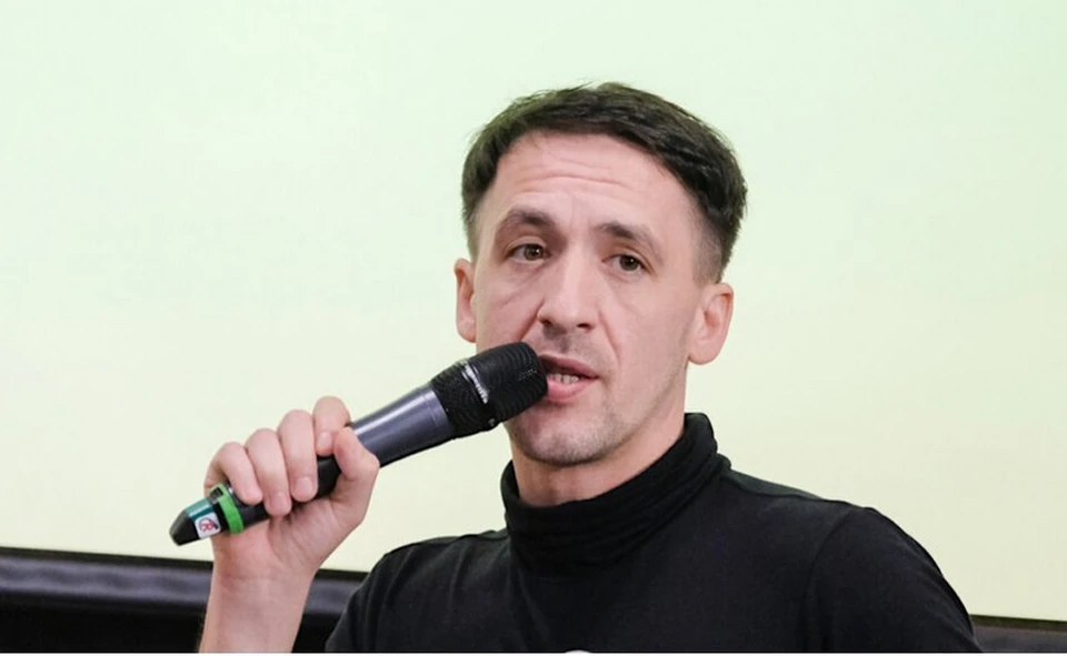 Артур Смольянинов