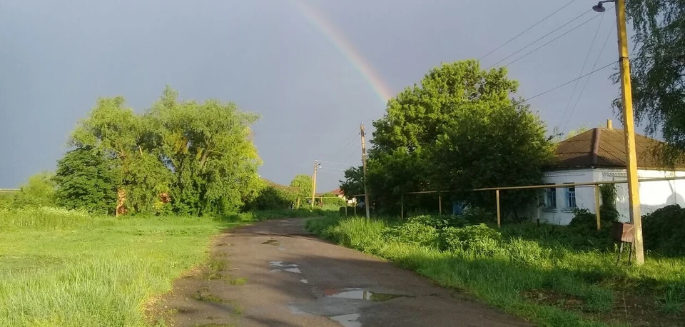 Ветер северо-западный, 7-12 м/с.