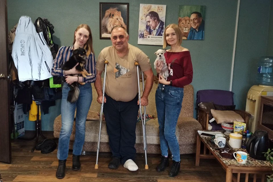 Журналисты «Комсомольской правды-Челябинск» поздравили Карена Даллакяна в приюте «Спаси меня»