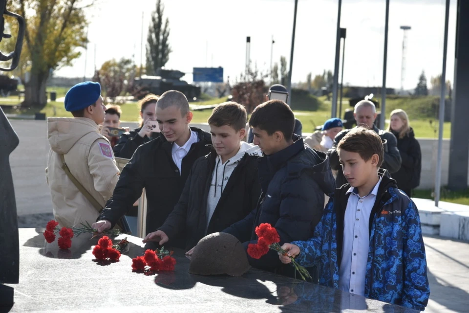 На «Самбекских высотах» наградили школьников, которые стали героями. Фото: Законодательное Собрание Ростовской области