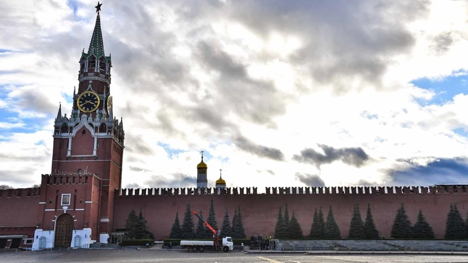 Вместо традиционного парада 7 ноября в Москве проведут иммерсивное мероприятие