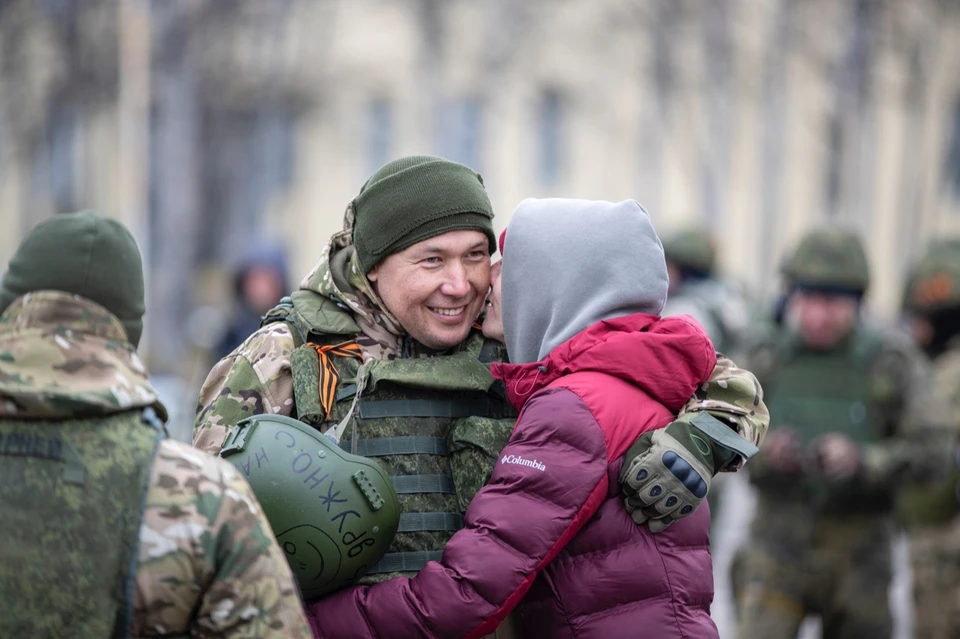 Добровольцы и резервисты с Сахалина отправились на Донбасс