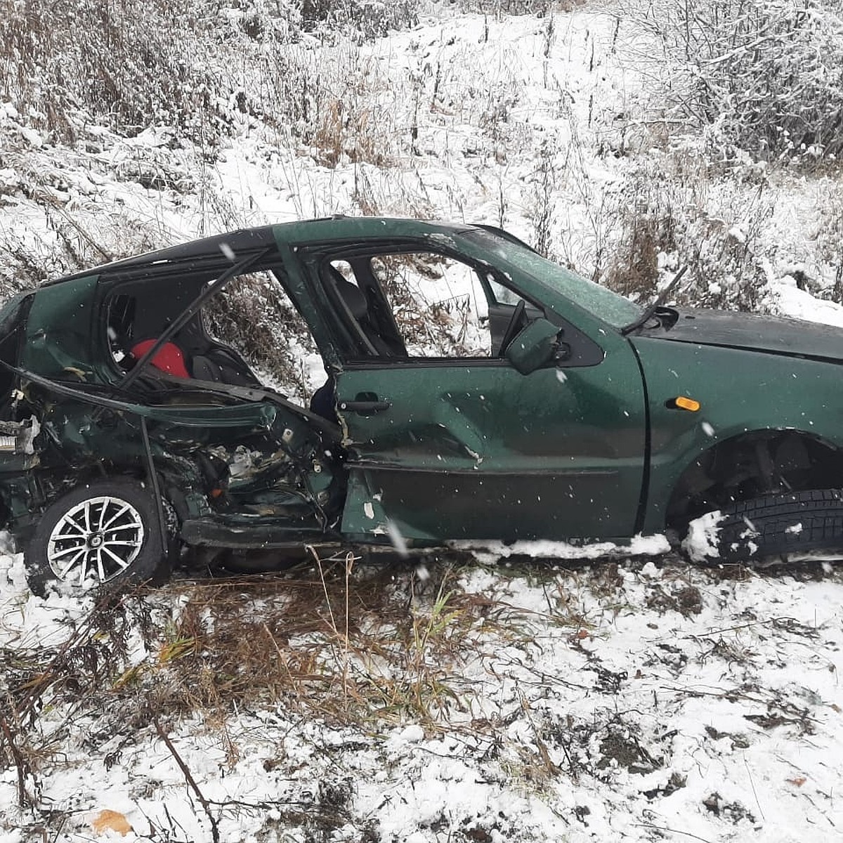 Мама выехала на встречку: в жуткой аварии между Челябинском и Курганом  погибли двое детей - KP.RU