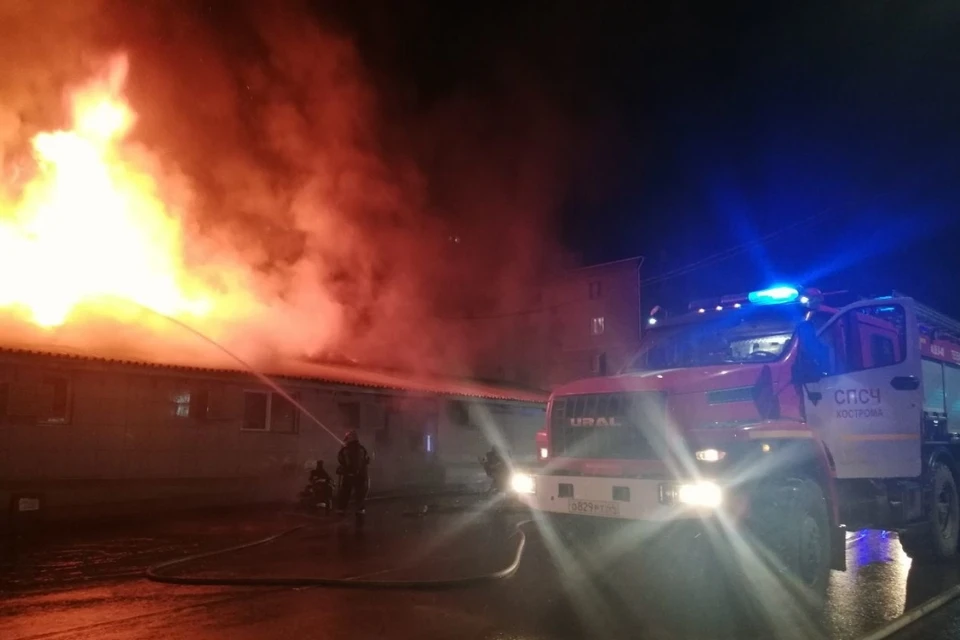Собрали все, что известно о пожаре в костромском клубе "Полигон". Фото: ГУ МЧС России по Костромской области