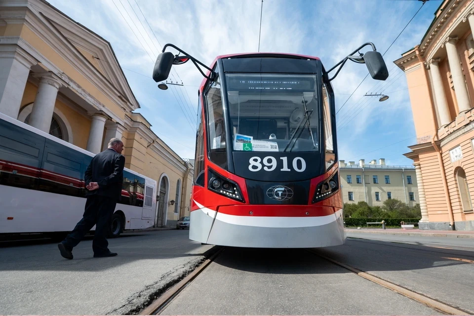 В Дептрансе Москвы напомнили, что из-за ремонта путей по выходным не ходит трамвай номер 6