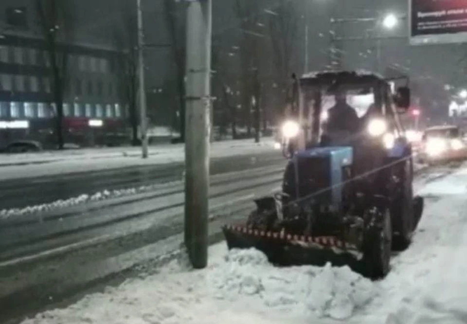 Уборка снега в Саратове