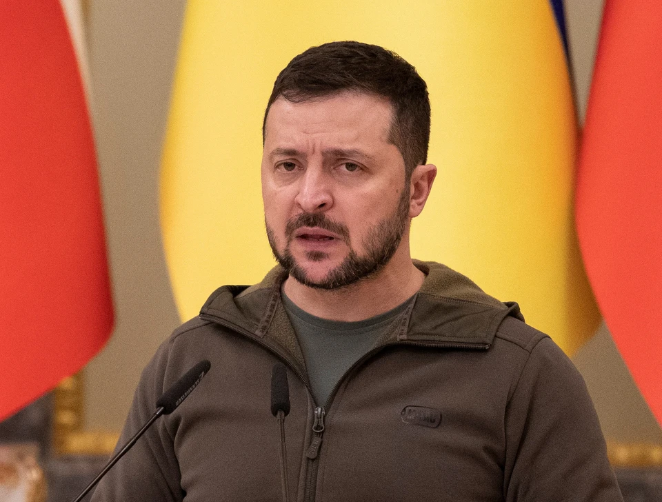 Пользователи Twitter раскритиковали Зеленского за высказывания о статусе ЗАЭС