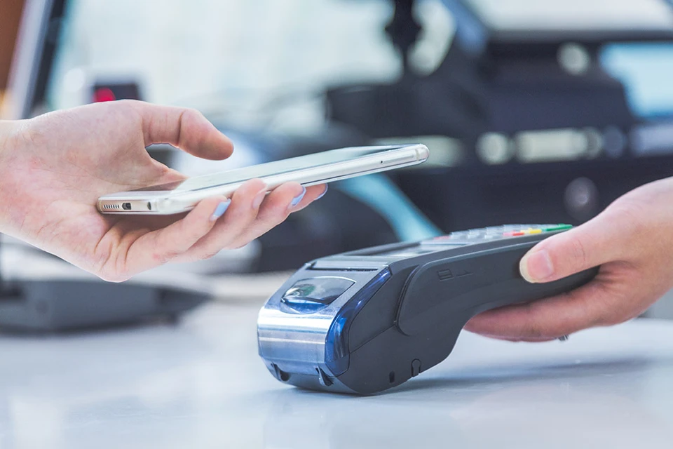 Сбербанк и сеть магазинов Fix Price запустили SberPay QR. Фото: freepik.com.