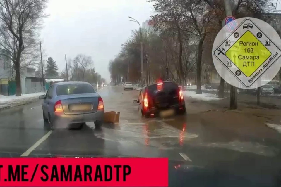 Автомобиль угодил в препятствие передней частью кузова.