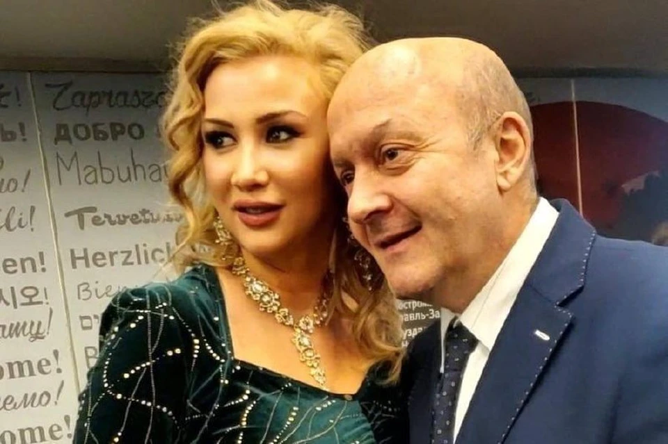 Вячеслав Гришечкин и его невеста Диана Бичарова планировали пожениться в инюне-2022.