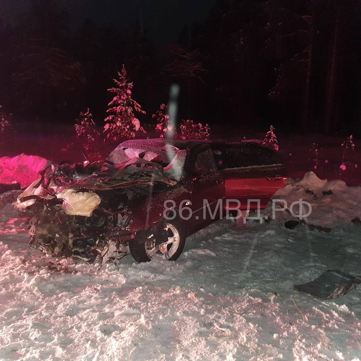 В Югре на загородной трассе в ДТП погиб двухмесячный ребенок - KP.RU