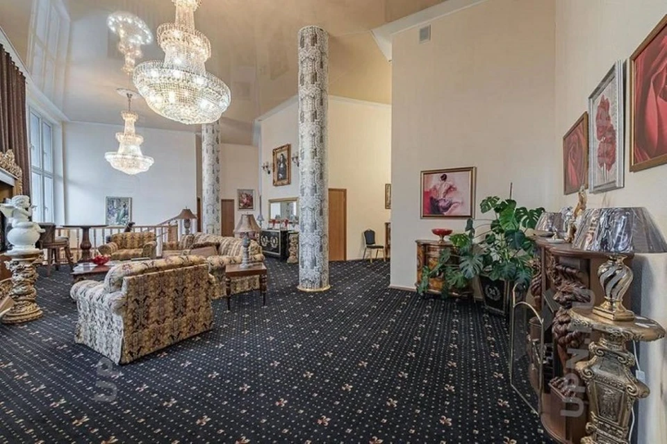 Общая площадь дорогой квартиры составляет 350 квадратных метров. Фото: УПН