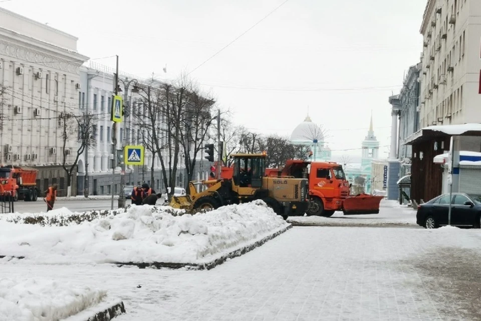 За ночь в Курске выпало много снега