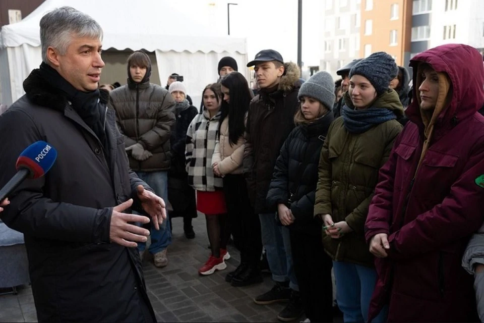 Жилье получили 34 человека. Фото: телеграм-канал сити-менеджера Алексея Логвиненко