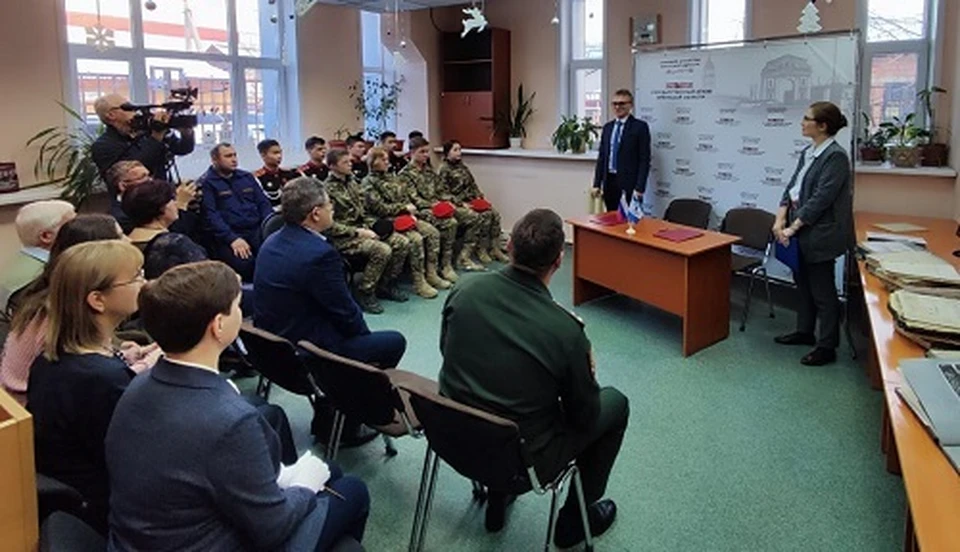 Документы содержат сведения об участниках Великой Отечественной войны, призванных с территории региона. Фото: пресс-служба правительства Иркутской области