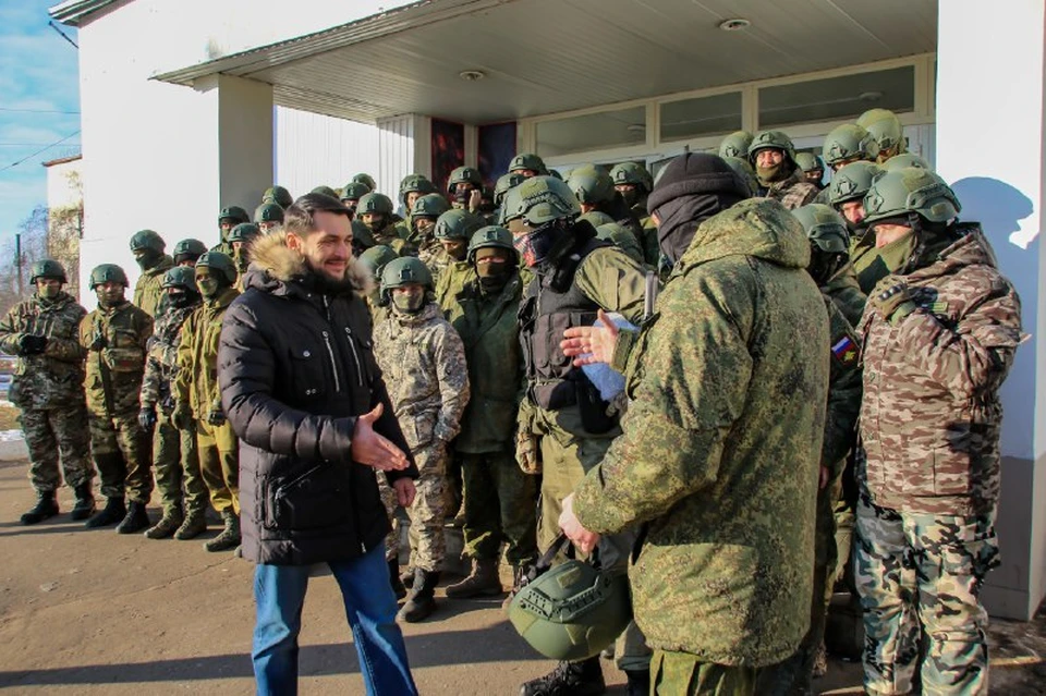 Вот уже полтора месяца бойцы специального подразделения проходят в Оренбургской области комплексную подготовку.