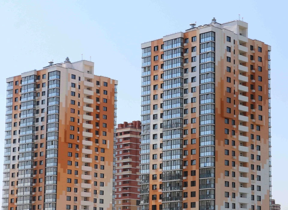В Туле с 22 этажа новостройки на проспекте Ленина упал мужчина