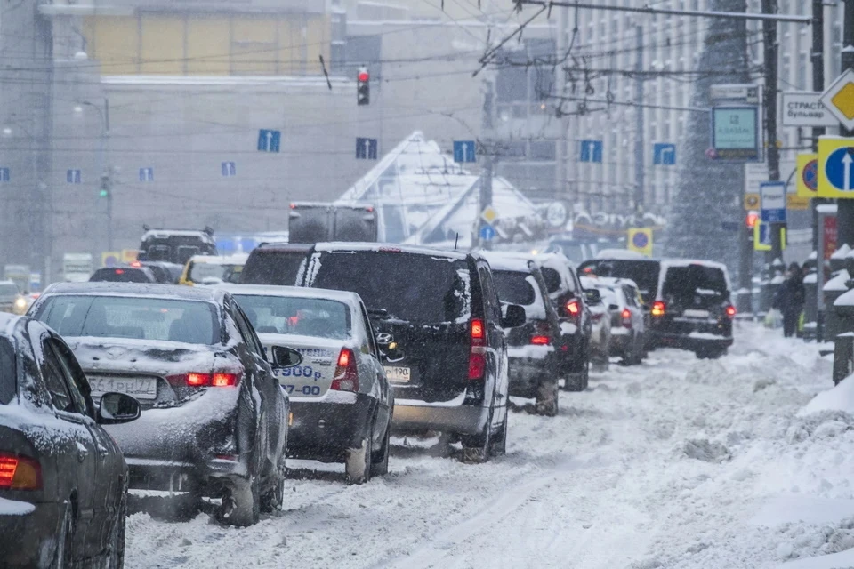 Заторы на столичных дорогах не превышают 5-6 баллов