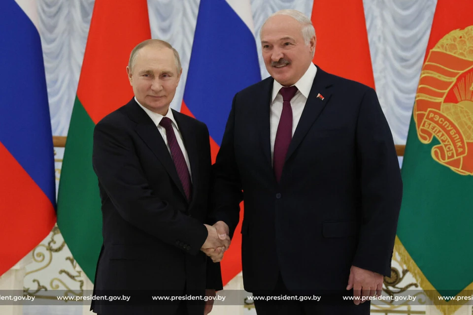 Лукашенко сказал, что в настоящее время определяется будущее белорусского и российского народов. Фото: пресс-служба президента