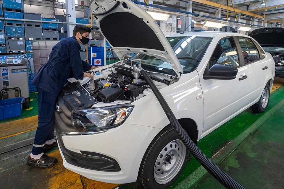 Депутат предложил на части заводов ушедших автопроизвоодителей организовать производство отечественных автомобилей, а часть продать Китаю.