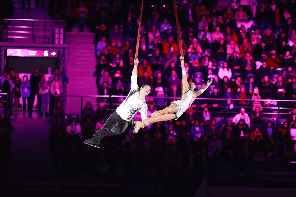 Расписание трансляций чемпионата России по фигурному катанию 2023 в Красноярске на 25 декабря: церемония награждения и показательные выступления