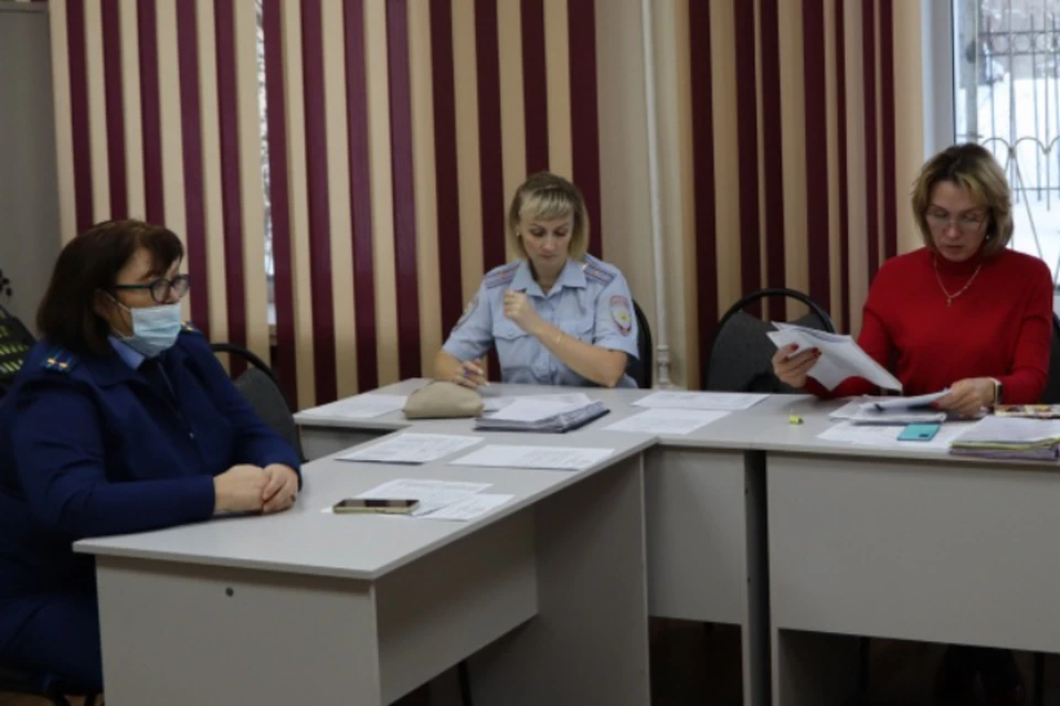 На заседании КДН рассмотрели 39 персональных дел. Фото: admkirov.ru