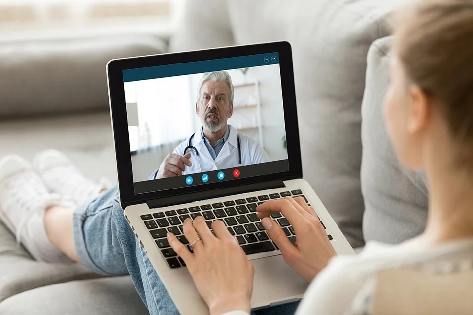 Онкологическим пациентам Подмосковья стали доступны онлайн-консультации врача