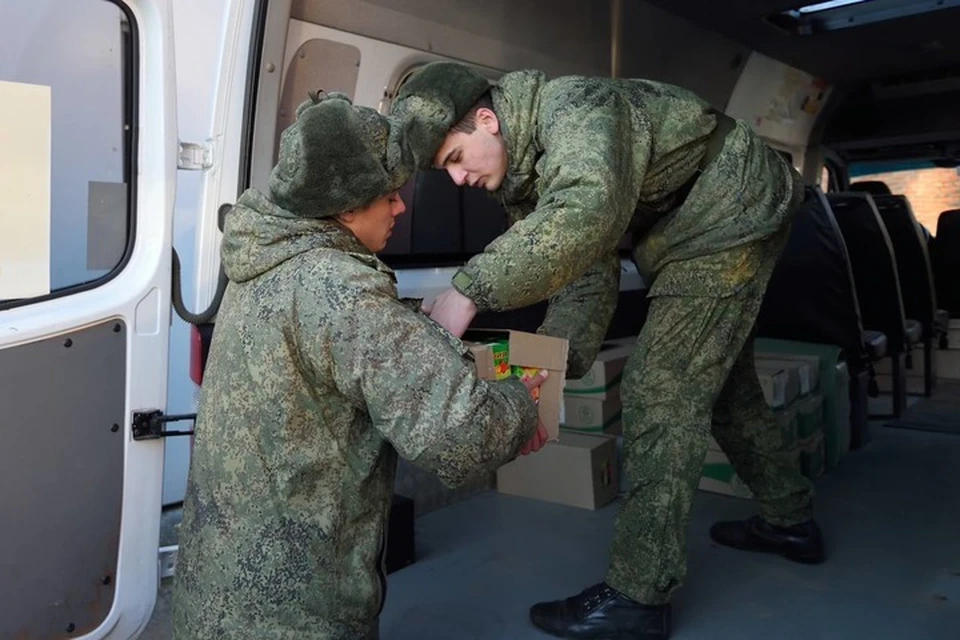 Бойцы получат не только предметы первой необходимости, но и подарки. Фото: https://t.me/muratkumpilov
