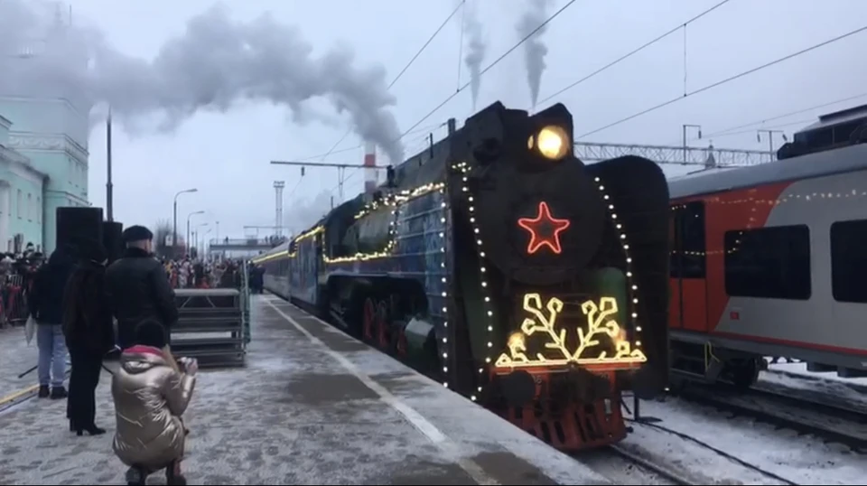 Поезд Деда Мороза прибыл в Смоленск. Фото: пресс-служба администрации города.