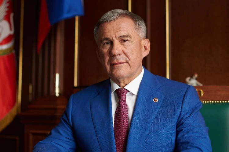 Президент Татарстана Рустам Минниханов поздравил жителей республики с наступающим Новым годом 2023