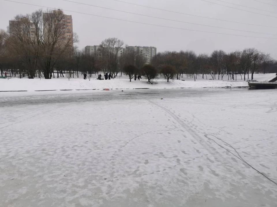 Ситуация на улице Райниса в Минске едва не закончилась трагедией. Фото: МЧС Беларуси