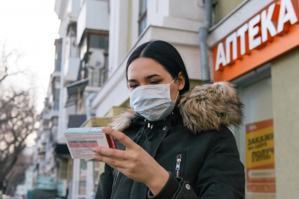 Антибиотики должны продавать строго при наличии рецепта