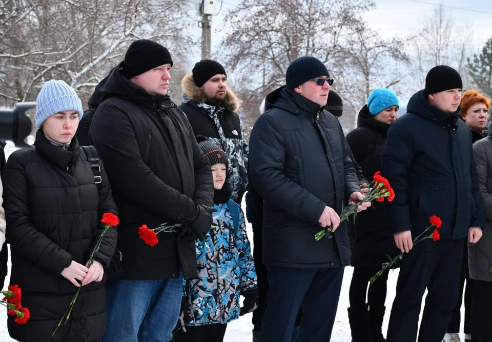 Макеевке военнослужащих. Память погибшим в Макеевке. Погибшие солдаты в Макеевке. Прошедшие митинги по погибшим в Макеевке.