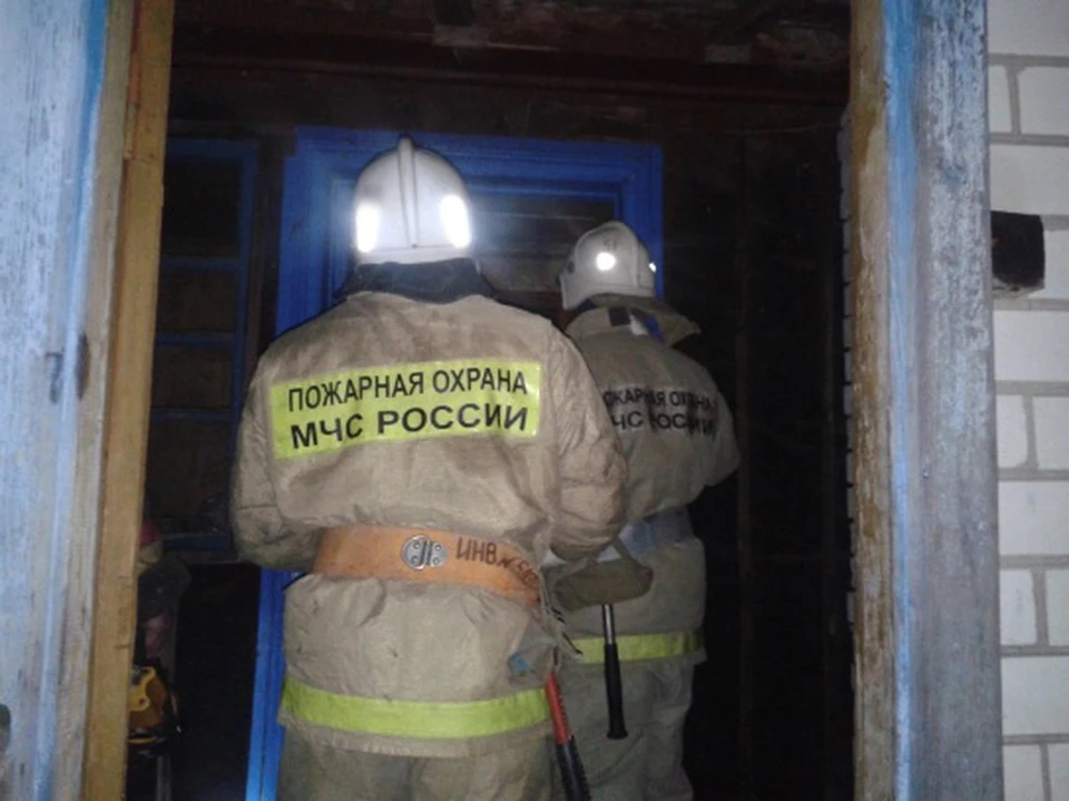 Пожарные быстро справились с огнем и в Новоживотинном, и в Россоши, в обоих ЧП обошлосб без жертв.