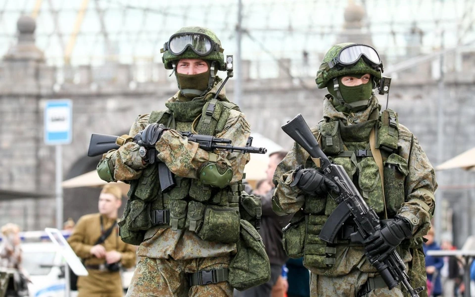 Российские военные продолжают выполнять боевые задачи в зоне СВО на Украине