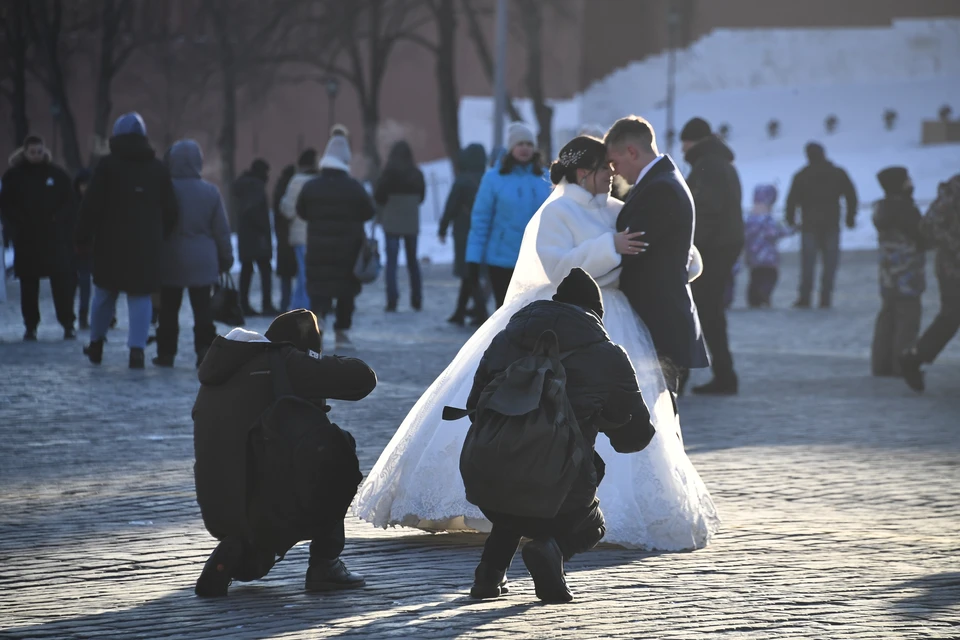В 2022 году ульяновцы чаще вступали в брак, меньше разводились и рожали