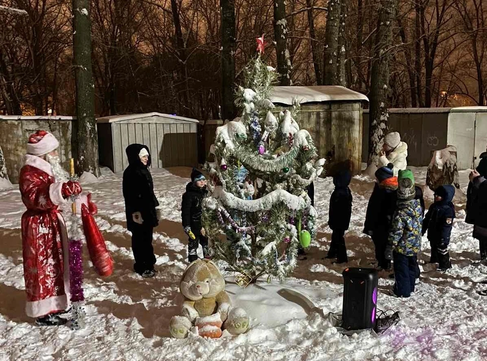 Праздник во дворе принес много положительных эмоций и впечатлений детям и взрослым / Фото: Единая Россия