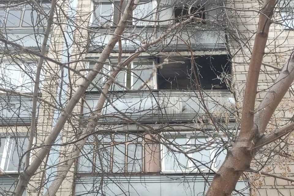 В квартире загорелся балкон. Фото: ГУ МЧС России по Новосибирской области