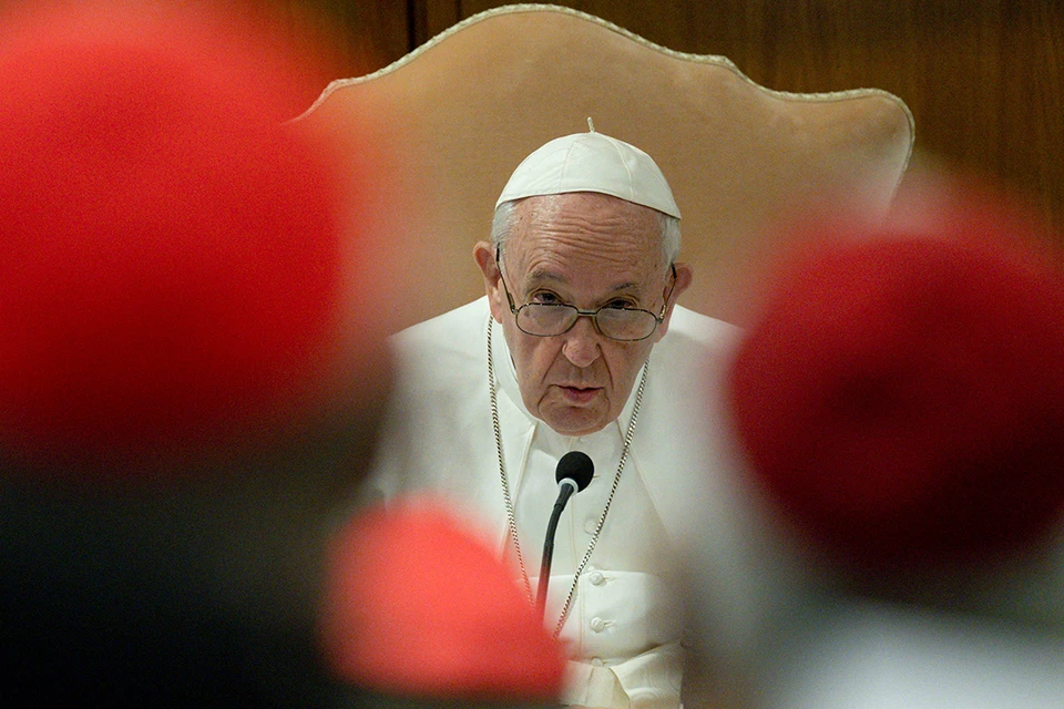 Папа Римский призвал Зеленского к дипломатическому урегулированию конфликта.