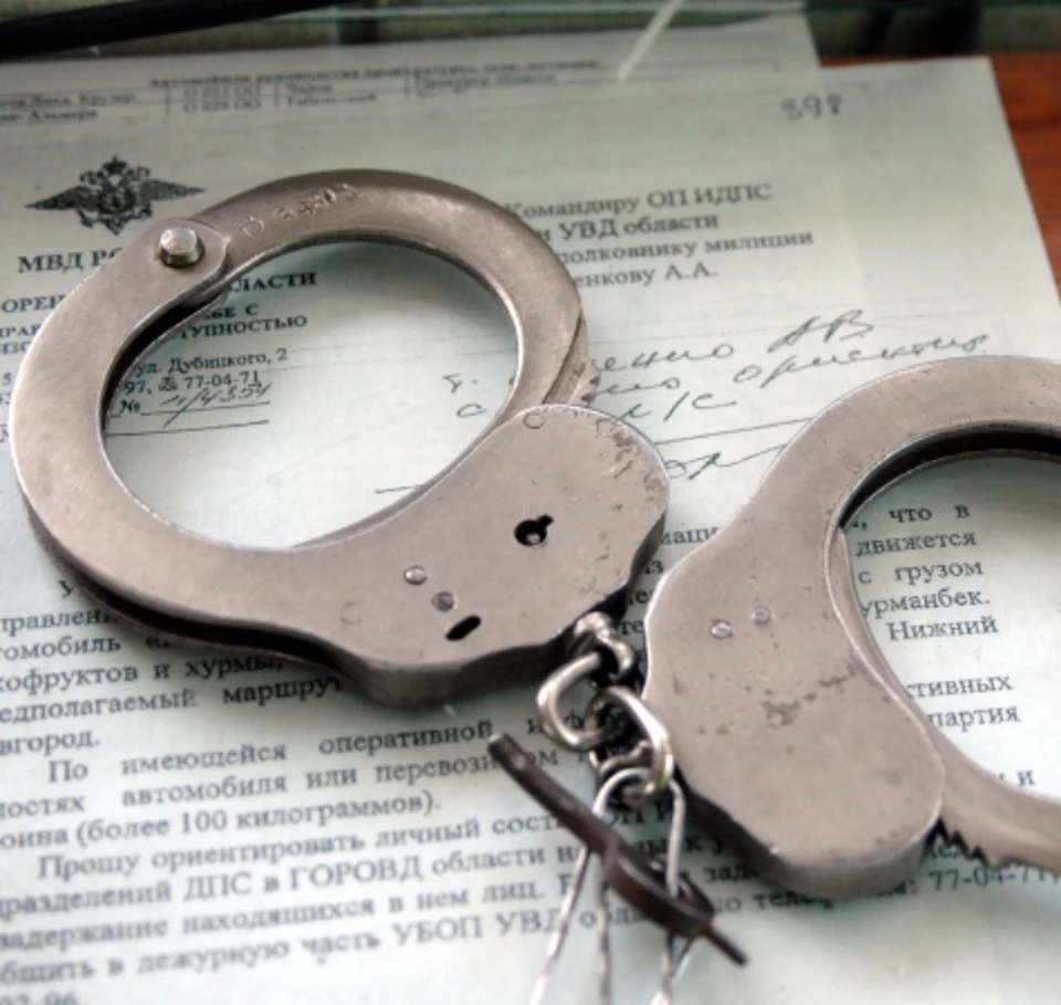 Рецидивисты вновь отправятся за решетку за ограбление дома.