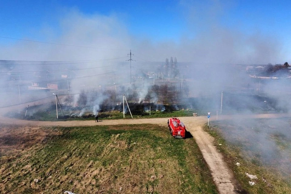 Краснодар и Адыгею окутает смог из-за выжигания сухой растительности. Фото: пресс-служба администрации Майкопа