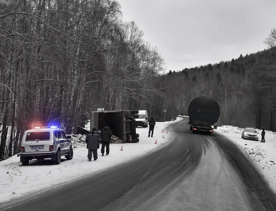 Авария в Иркутской области на одной из дорог.