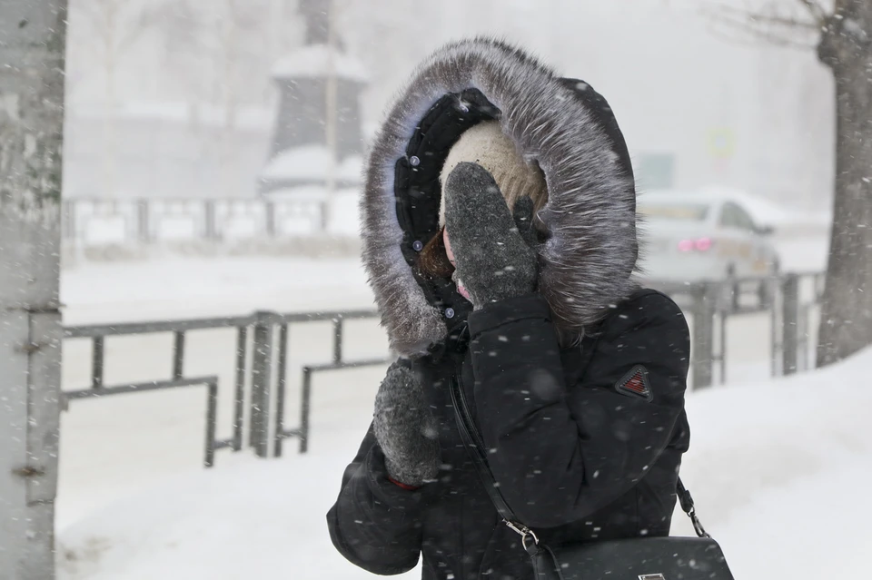22 января в Новосибирске ожидается сильный ветер и гололед.