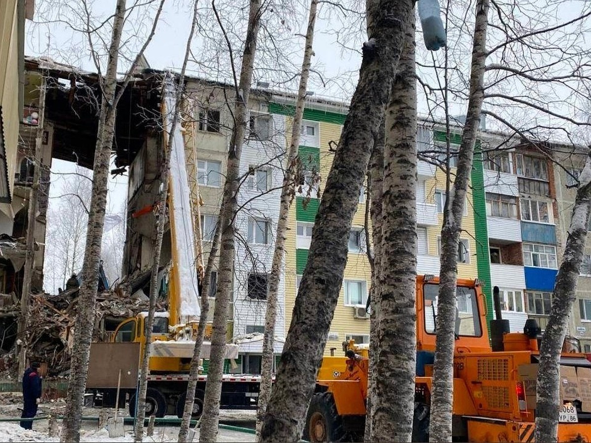 В Нижневартовске жильцы дома по улице Мира 8-А обнаружили трещину в несущей  балке - KP.RU